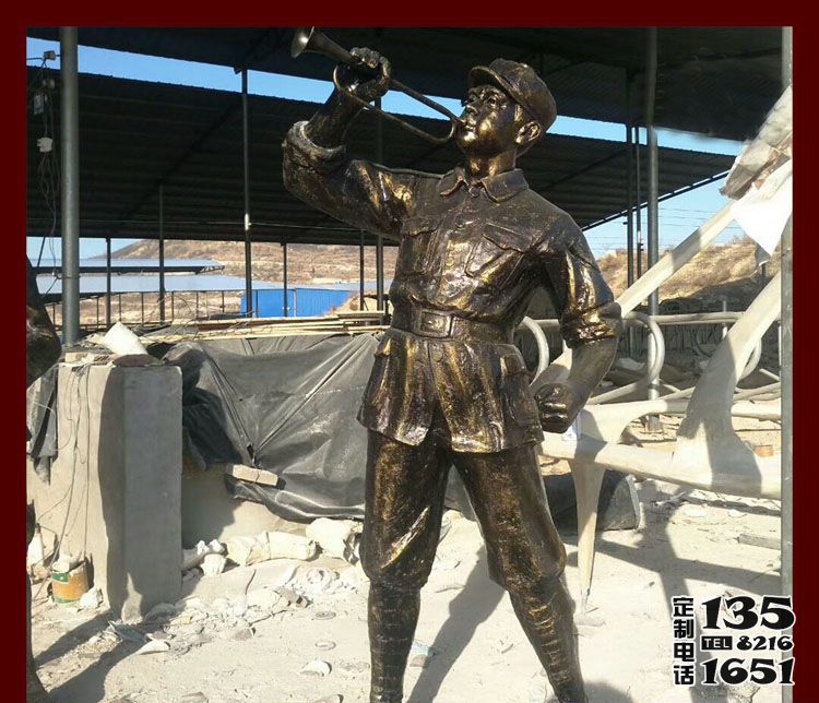 景區(qū)玻璃鋼仿銅吹號角的八路軍雕塑 景區(qū)玻璃鋼仿銅吹號角的八路軍雕塑