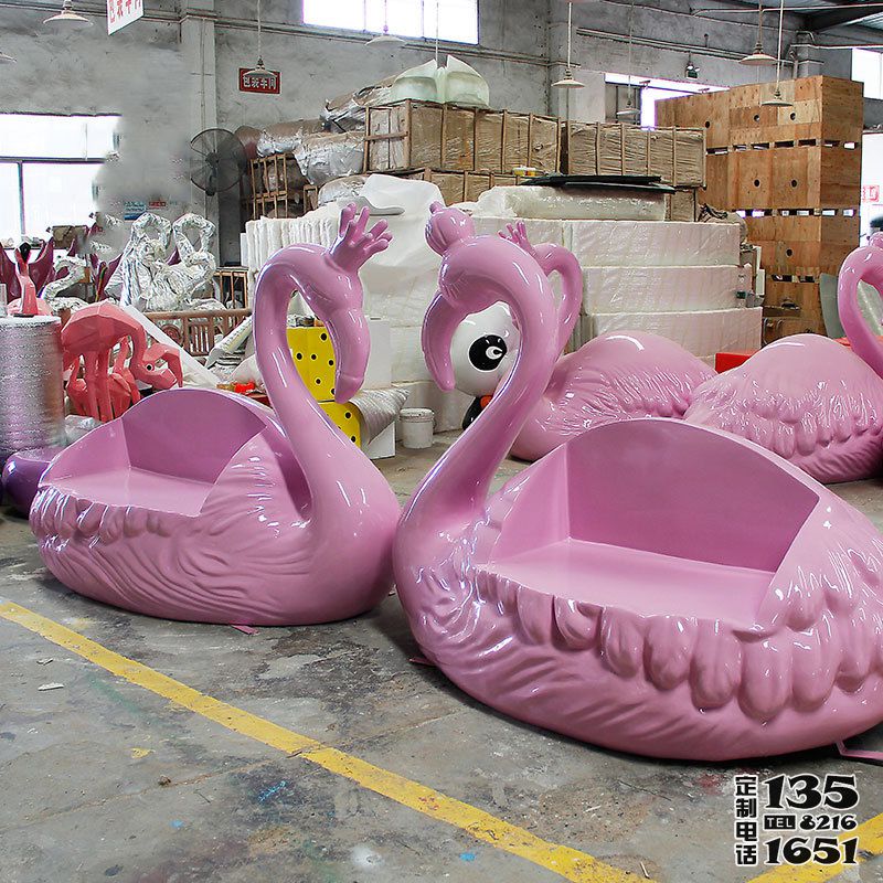 游樂場玻璃鋼創(chuàng)意粉色卡通天鵝座椅雕塑 游樂場玻璃鋼創(chuàng)意粉色卡通天鵝座椅雕塑