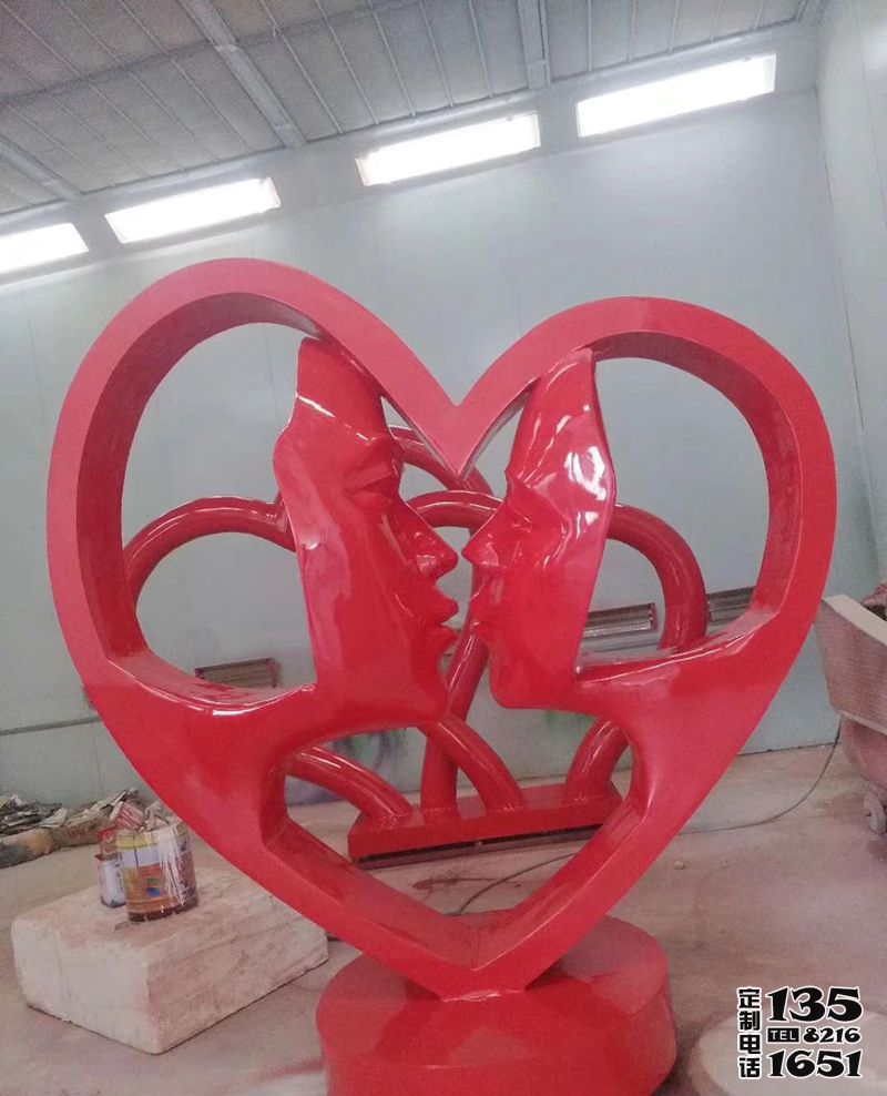公園玻璃鋼抽象親吻愛心雕塑 公園玻璃鋼抽象親吻愛心雕塑