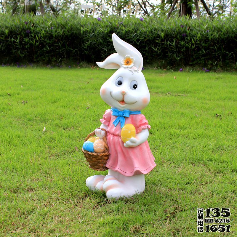 草坪玻璃鋼彩繪童趣兔子雕塑 草坪玻璃鋼彩繪童趣兔子雕塑