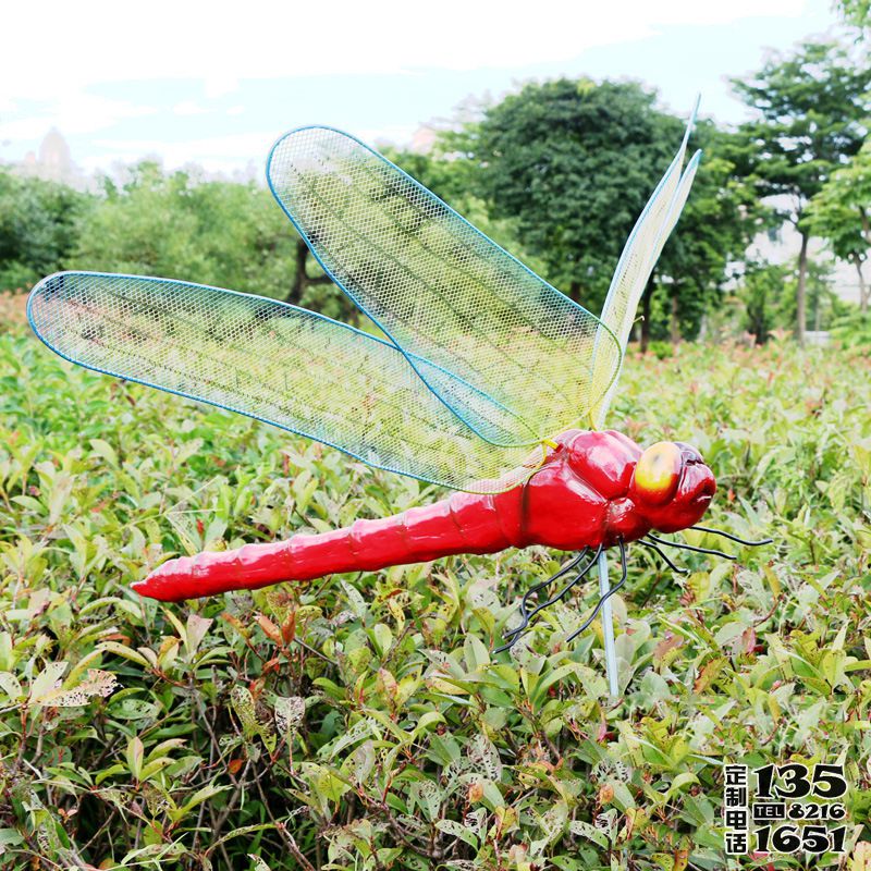 花園廣場紅色玻璃鋼蜻蜓雕塑 花園廣場紅色玻璃鋼蜻蜓雕塑