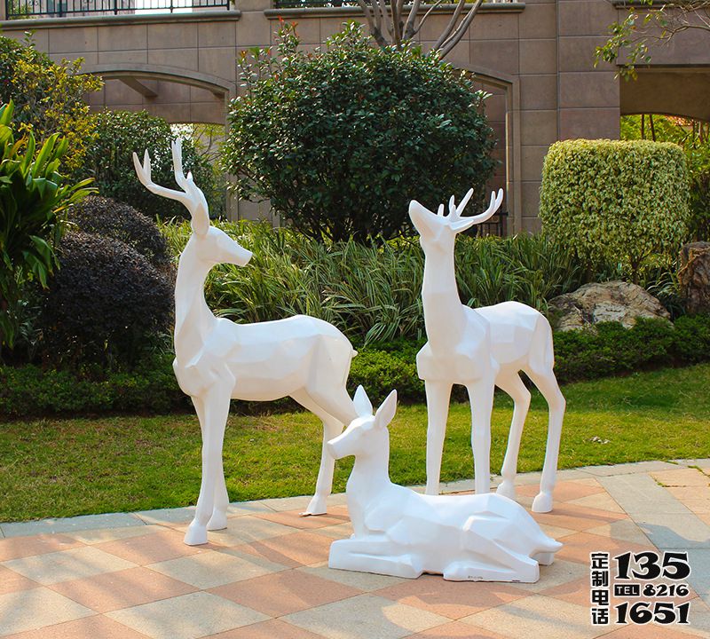 公園一家三口玻璃鋼仿真梅花鹿雕塑 公園一家三口玻璃鋼仿真梅花鹿雕塑
