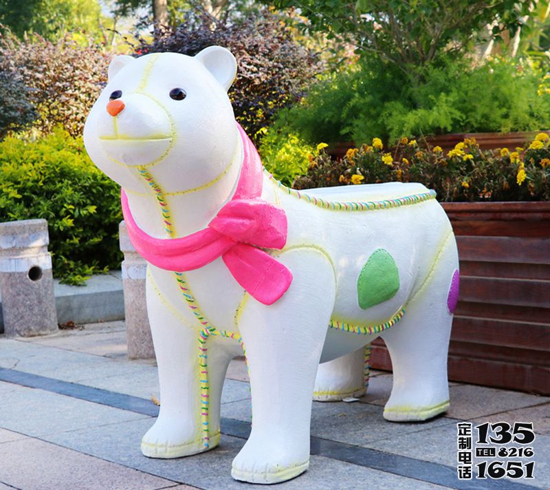 公園大型玻璃鋼卡通北極熊雕塑 公園大型玻璃鋼卡通北極熊雕塑