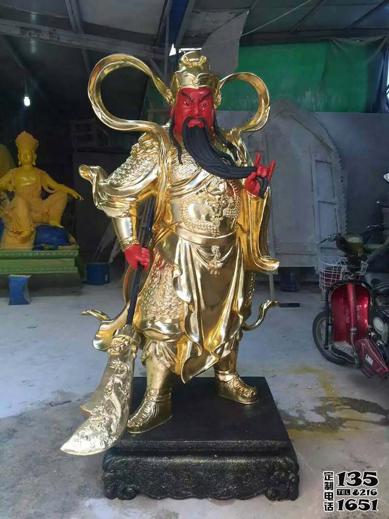 玻璃鋼彩繪漆金大型寺廟景觀關(guān)公雕塑 玻璃鋼彩繪漆金大型寺廟景觀關(guān)公雕塑
