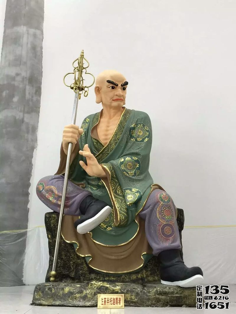 注荼半托迦寺廟供奉拿佛仗的玻璃鋼彩繪十八羅漢雕塑 注荼半托迦寺廟供奉拿佛仗的玻璃鋼彩繪十八羅漢雕塑