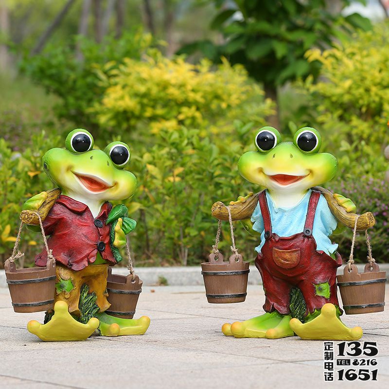草坪兩只可愛的玻璃鋼青蛙雕塑 草坪兩只可愛的玻璃鋼青蛙雕塑
