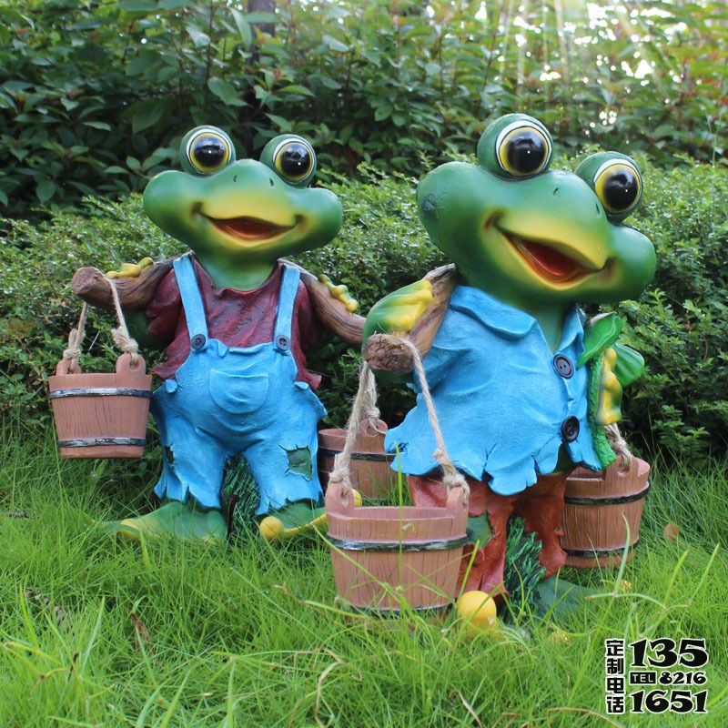 花園里玻璃鋼卡通彩繪戶外跳水的青蛙雕塑 花園里玻璃鋼卡通彩繪戶外跳水的青蛙雕塑