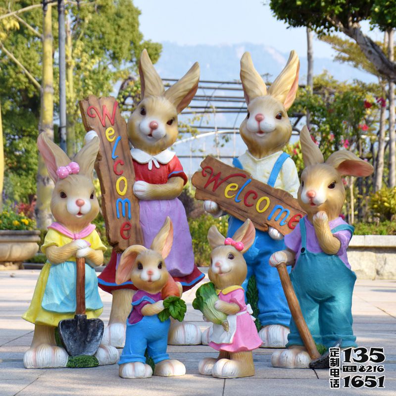農場擺放的玻璃鋼彩繪兔子雕塑 農場擺放的玻璃鋼彩繪兔子雕塑