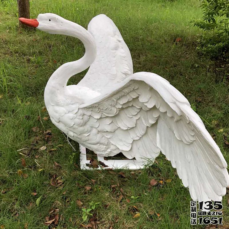 草坪創意仿真童趣玻璃鋼天鵝雕塑 草坪創意仿真童趣玻璃鋼天鵝雕塑
