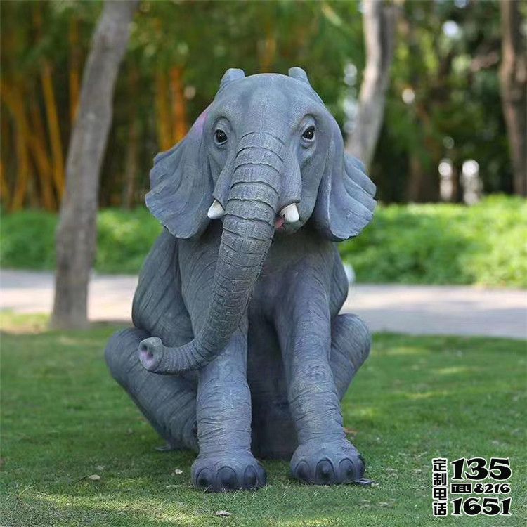 戶外園林坐著的玻璃鋼仿真大象雕塑 戶外園林坐著的玻璃鋼仿真大象雕塑