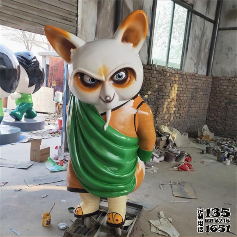 室內游樂園擺放卡通彩繪浣熊師傅玻璃鋼雕塑 室內游樂園擺放卡通彩繪浣熊師傅玻璃鋼雕塑