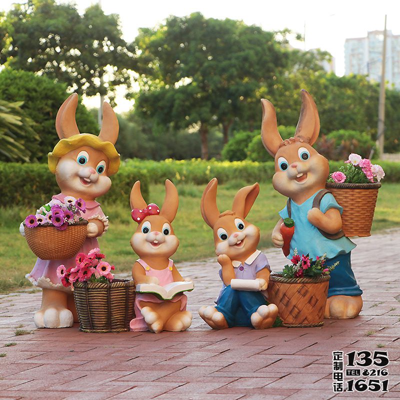 戶外草坪玻璃鋼彩繪創(chuàng)意可愛兔子花盆雕塑 戶外草坪玻璃鋼彩繪創(chuàng)意可愛兔子花盆雕塑