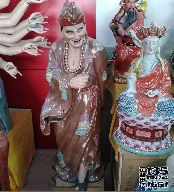 彩繪玻璃鋼景觀活佛濟公雕塑 彩繪玻璃鋼景觀活佛濟公雕塑