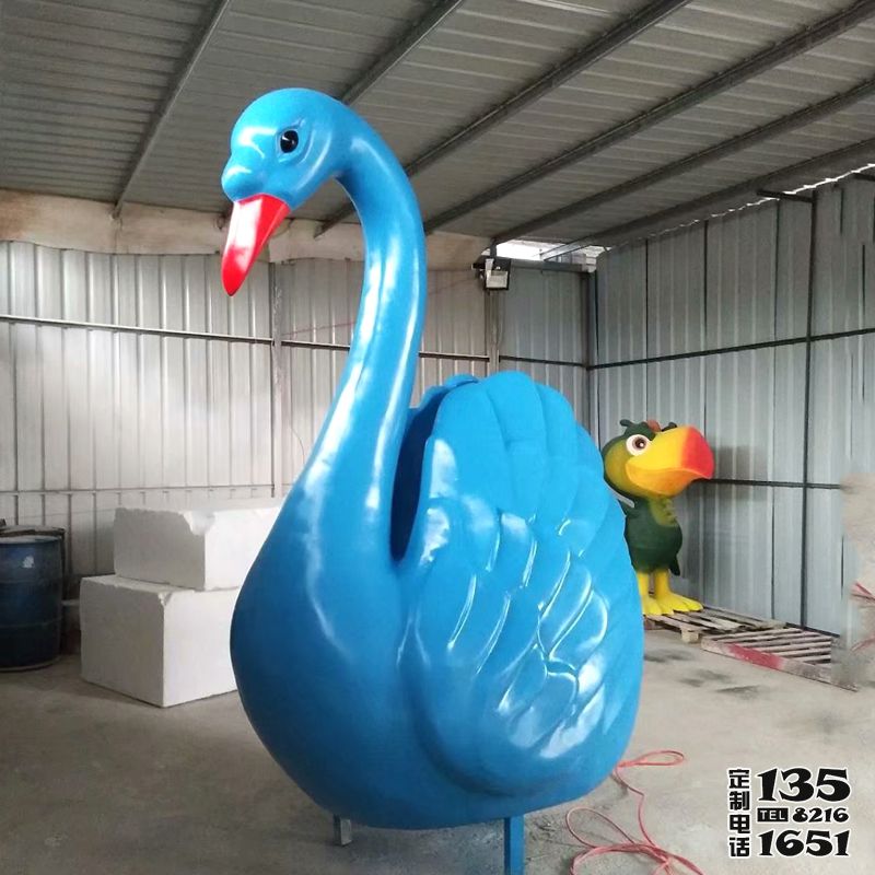 動(dòng)物園大型玻璃鋼彩繪天鵝雕塑 動(dòng)物園大型玻璃鋼彩繪天鵝雕塑