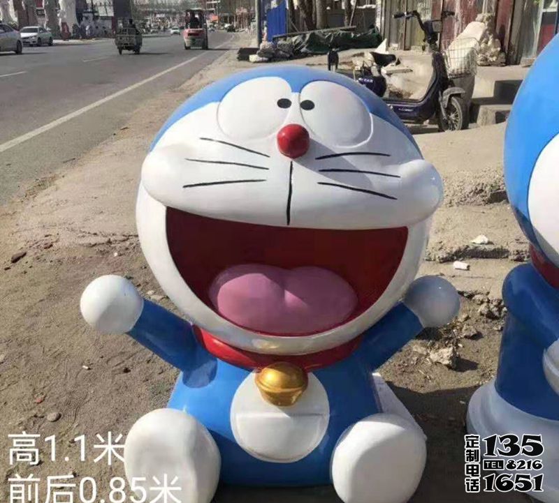 商場公園玻璃鋼彩繪機器貓哆啦A夢雕塑 商場公園玻璃鋼彩繪機器貓哆啦A夢雕塑