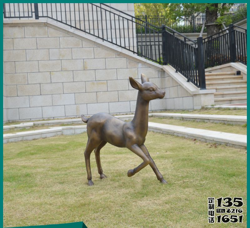 戶外園林景觀裝飾品玻璃鋼鹿雕塑 戶外園林景觀裝飾品玻璃鋼鹿雕塑