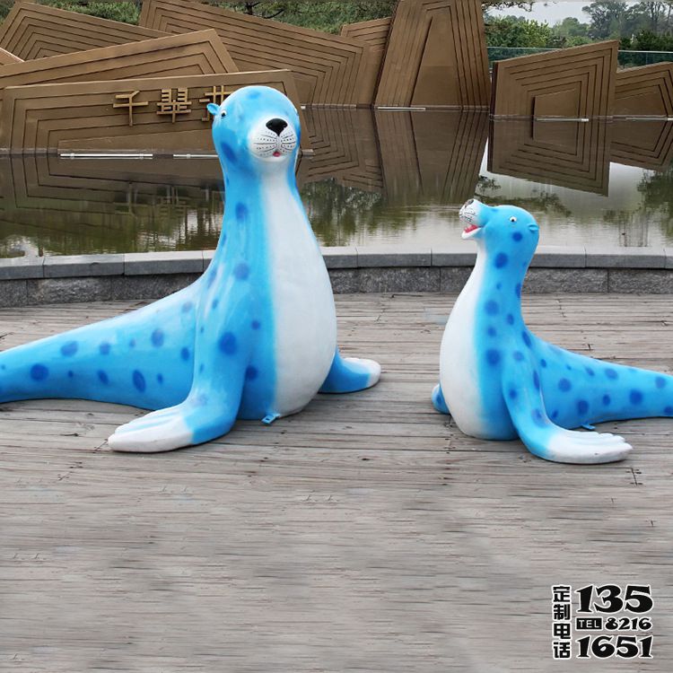 公園擺放的玻璃鋼彩繪仿真海豹雕塑 公園擺放的玻璃鋼彩繪仿真海豹雕塑