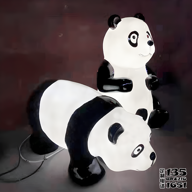 發(fā)光熊貓玻璃鋼雕塑擺件 發(fā)光熊貓玻璃鋼雕塑擺件