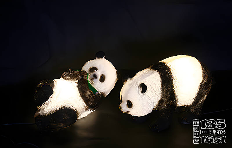 玻璃鋼發光熊貓雕塑 玻璃鋼發光熊貓雕塑
